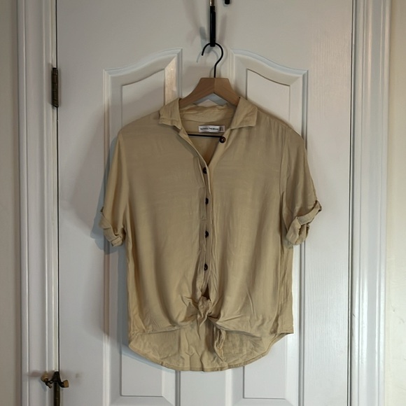 Faithfull the Brand | Tan Toulin Textured Front Knot Button Shirt Small Neutral - Picture 5 of 10